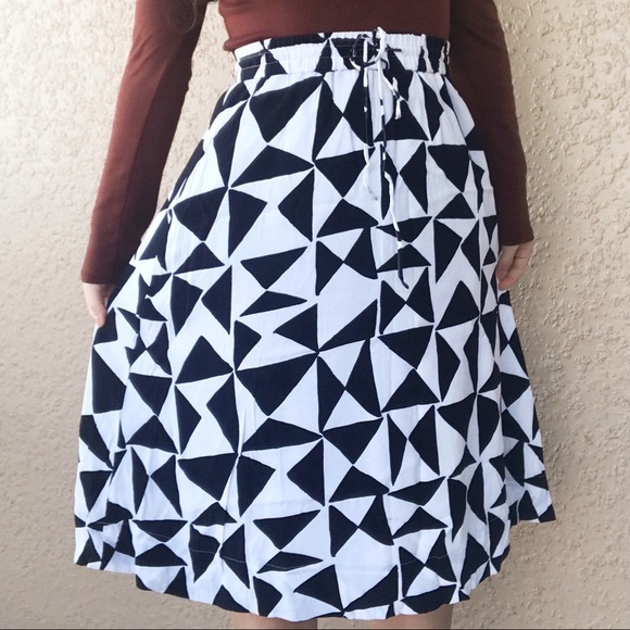 Ann Taylor LOFT Skirt Midi Black White XS Geometri - Picture 2 of 8